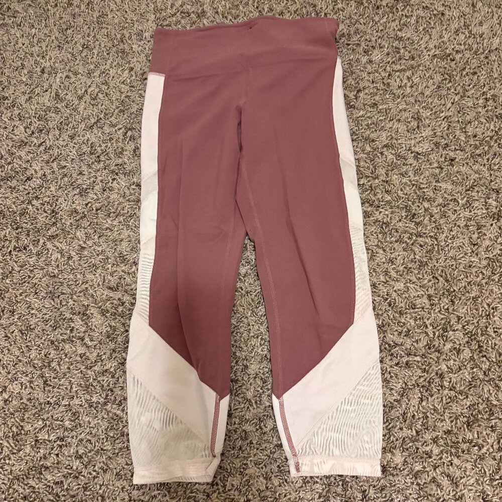 Athleta Exhale Capri Leggings Small Berry Dark Pink Mesh Inlays Nylon Blend